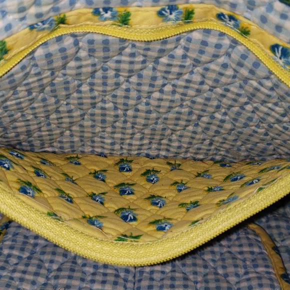 Vera Bradley Retired Katherine Tote (Spring 2004) - Picture 10 of 15
